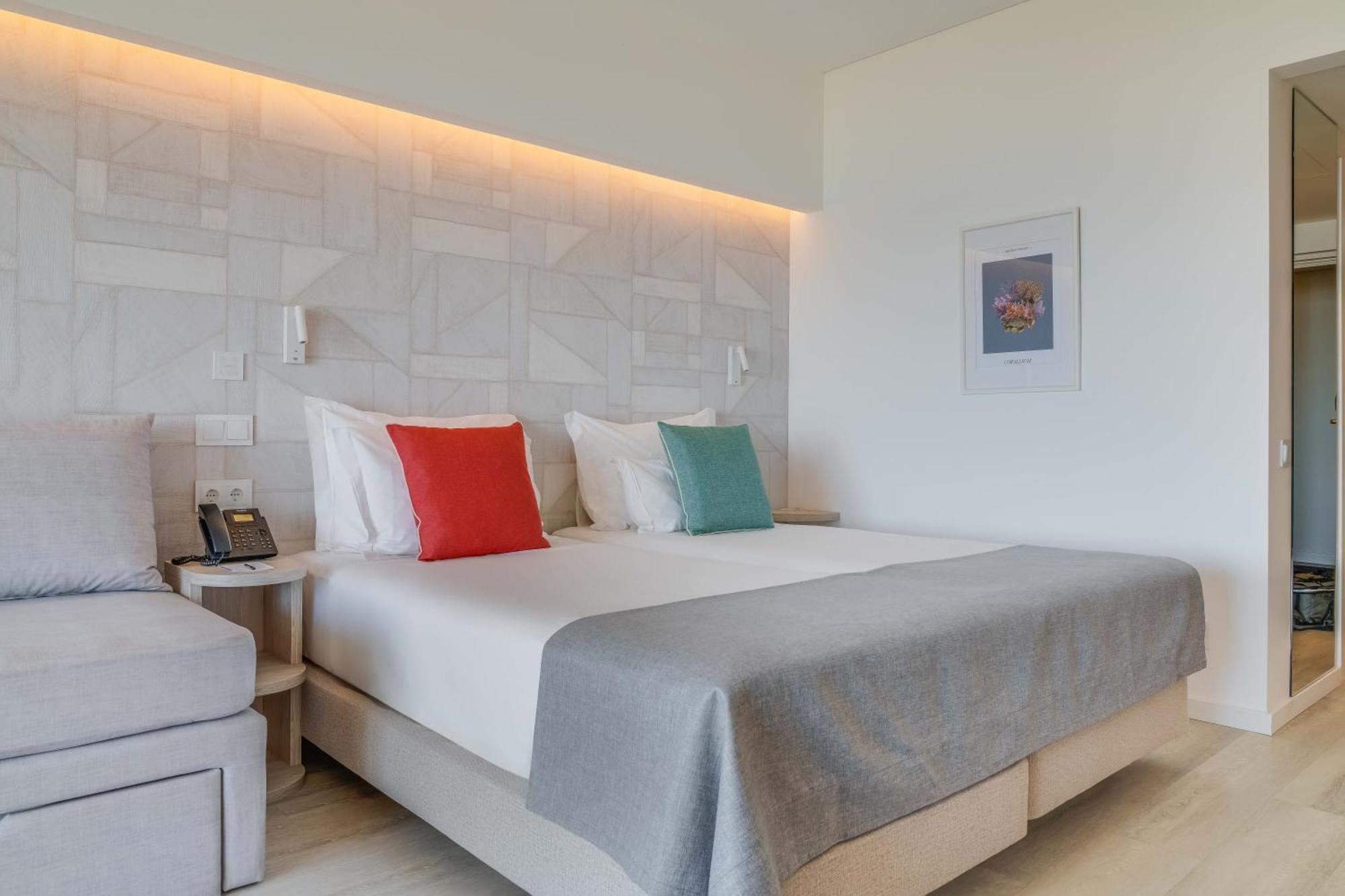 Pestana Blue Alvor Beach Екстер'єр фото A bedroom at the hotel