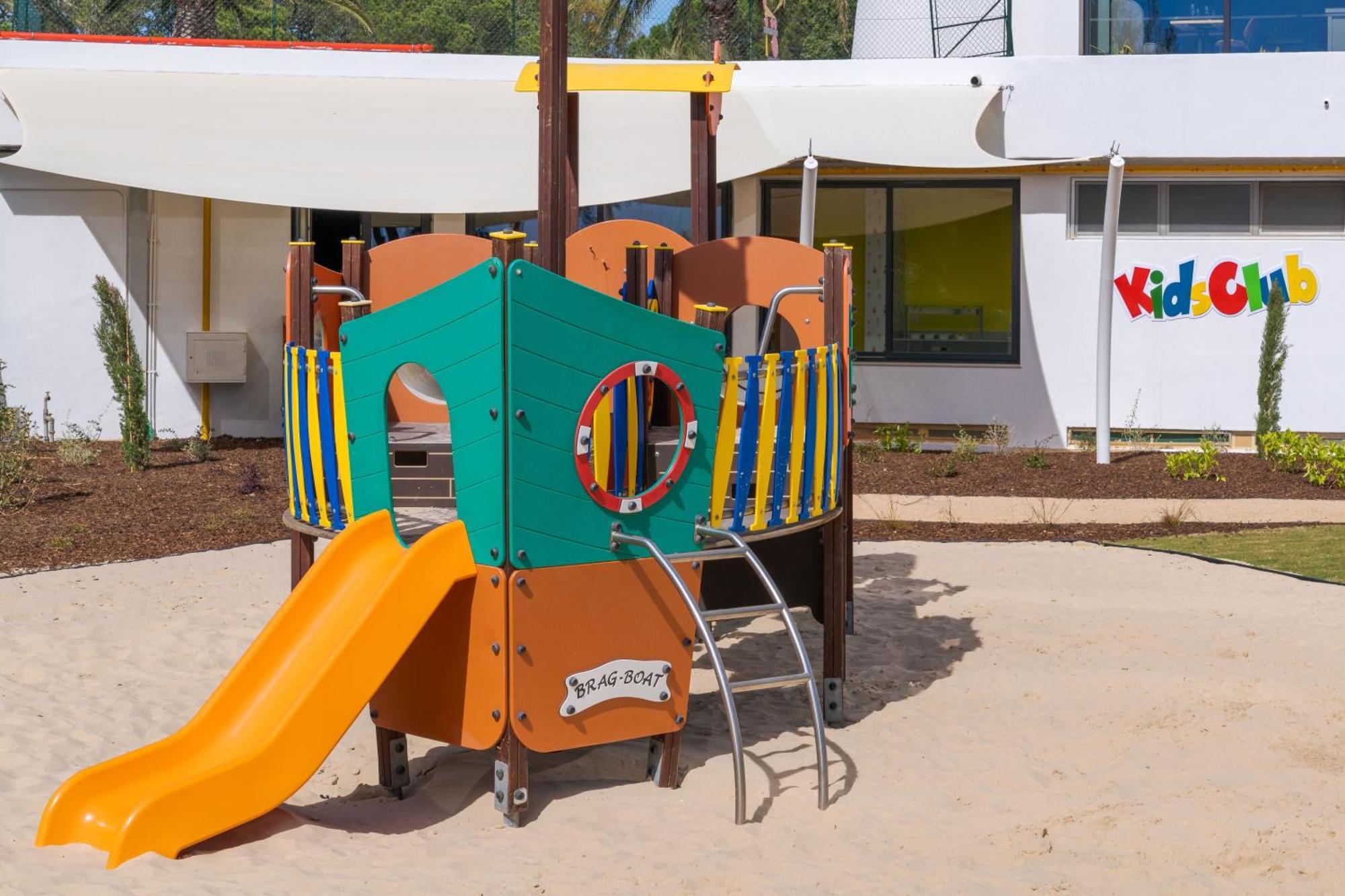 Pestana Blue Alvor Beach Екстер'єр фото Playground at the hotel